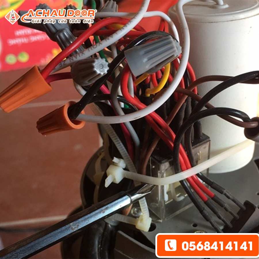 cấu tạo motor cửa cuốn