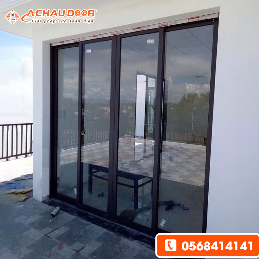 cửa đi mở trượt 4 cánh