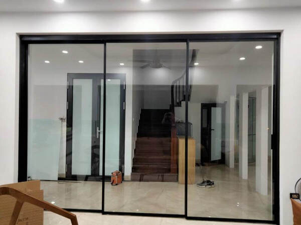 cửa lùa không ray dưới xingfa