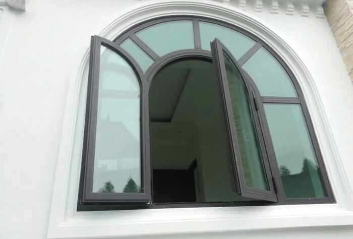 cửa nhôm uốn vòm